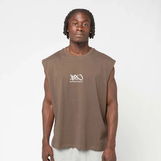 Foto van product Tag Logo Sleeveless Tee K1X bruin