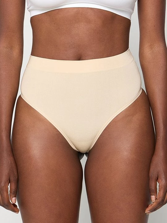 Foto van product Tanga Magic Bodyfashion beżowy