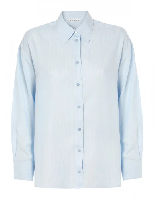 Foto van product TATUUM Blouse 'Gardia' pastelblauw / offwhite
