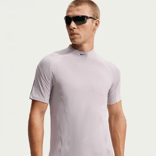 Foto van product Tech Dri-FIT ADV Short-Sleeve Top Nike grijs