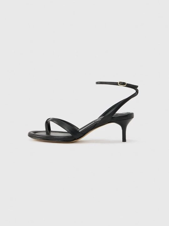 Foto van product Teensandalen Alexandre Birman zwart