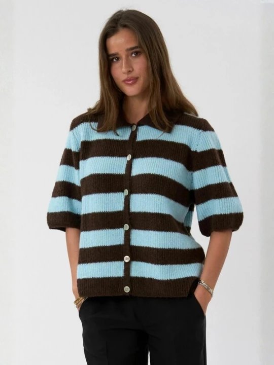 Foto van product TEESHOPPEN Trui ' Alba ' blauw