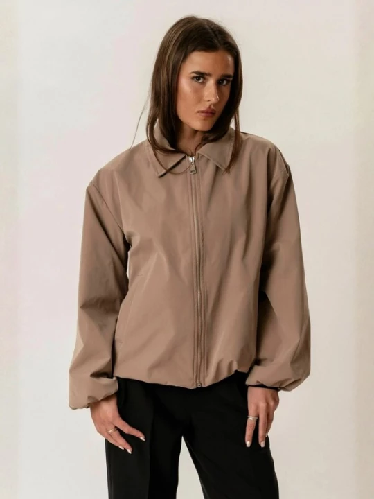 Foto van product TEESHOPPEN Tussenjas ' Ines ' beige