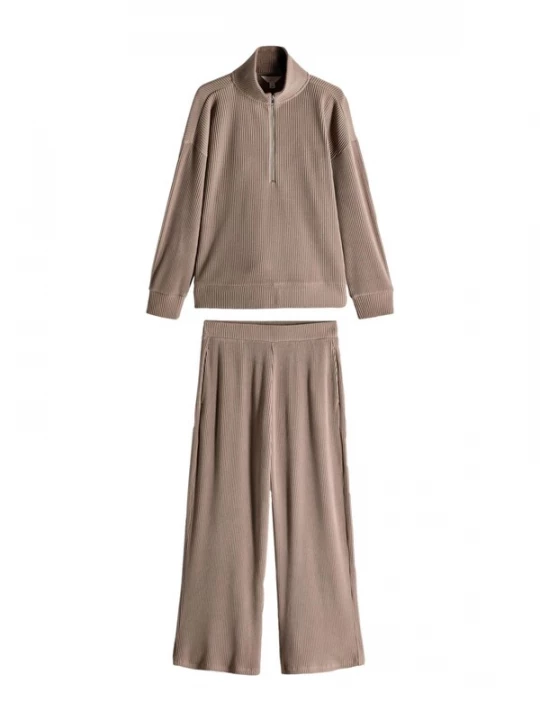 Foto van product The Set Huispak donkerbeige