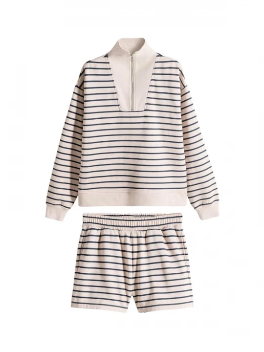 Foto van product The Set Joggingpak beige / navy