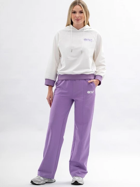 Foto van product Tom Barron Joggingpak lila / wit