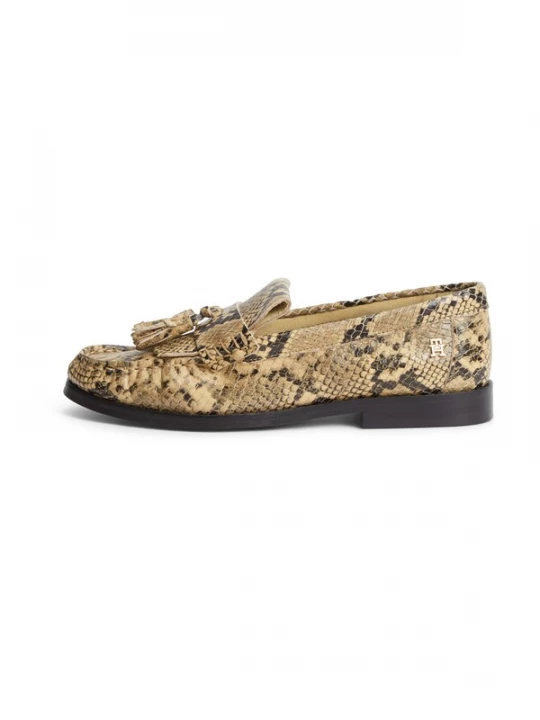 Foto van product TOMMY HILFIGER Mocassins 'Snake Print Tassel' beige / zwart