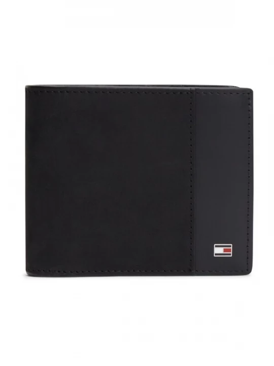 Foto van product TOMMY HILFIGER Portemonnee 'Flag Plaque Bifold Flap' zwart
