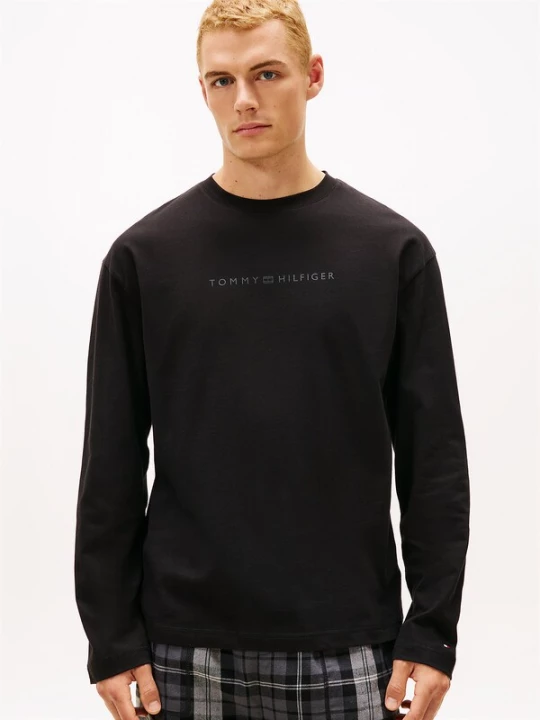 Foto van product TOMMY HILFIGER Shirt zwart