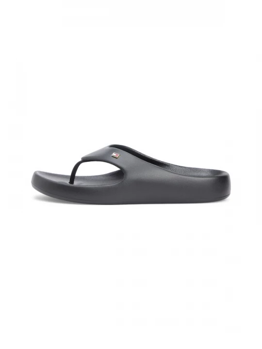 Foto van product TOMMY HILFIGER Teenslipper zwart