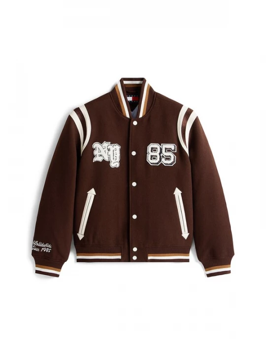 Foto van product Tommy Jeans Tussenjas 'Best' donkerbruin / wit