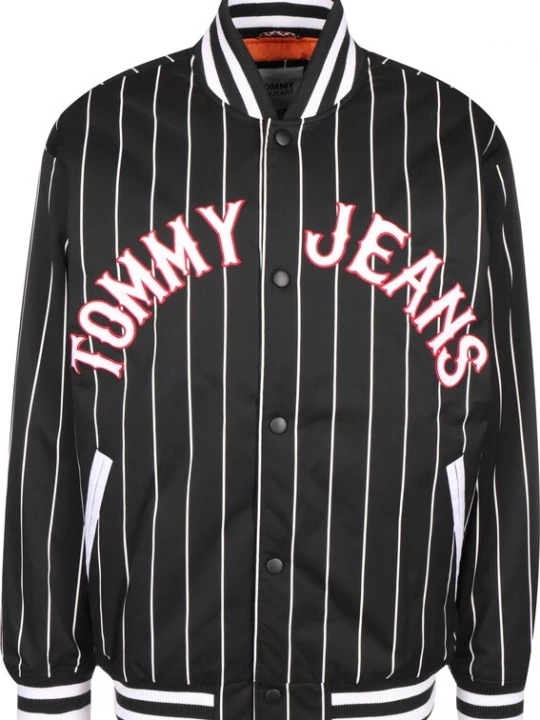 Foto van product Tommy Jeans Tussenjas rood / zwart / wit