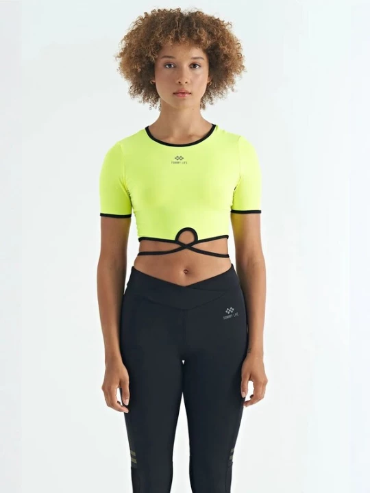 Foto van product Tommy Life Functioneel shirt geel