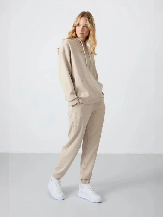 Foto van product Tommy Life Joggingpak beige