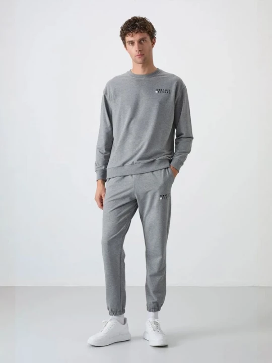 Foto van product Tommy Life Joggingpak grijs