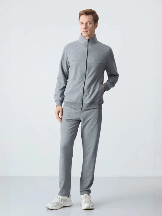 Foto van product Tommy Life Joggingpak lichtgrijs