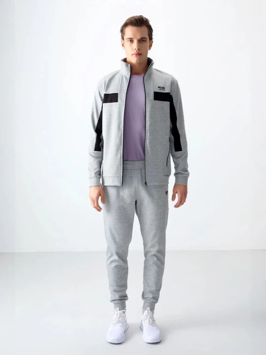Foto van product Tommy Life Joggingpak lichtgrijs / zwart