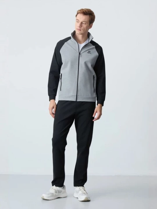 Foto van product Tommy Life Joggingpak lichtgrijs / zwart