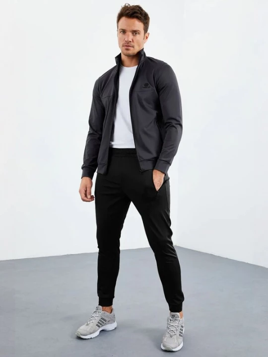 Foto van product Tommy Life Joggingpak zwart