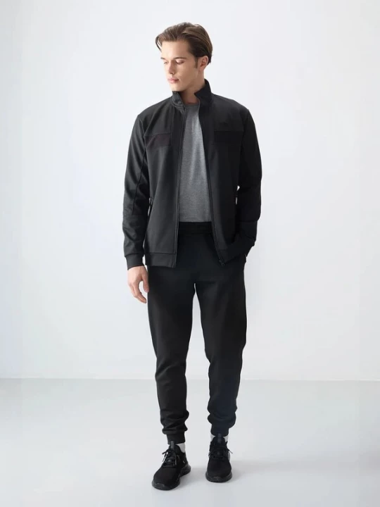 Foto van product Tommy Life Joggingpak zwart
