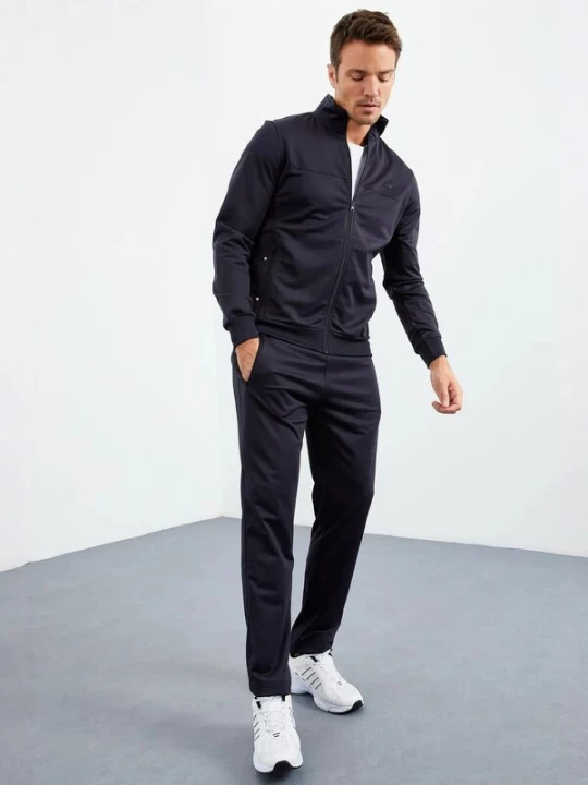 Foto van product Tommy Life Joggingpak zwart