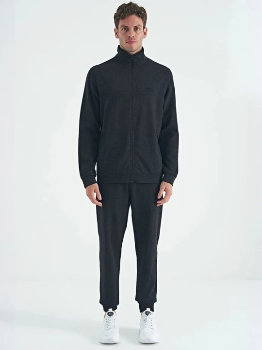 Foto van product Tommy Life Joggingpak zwart