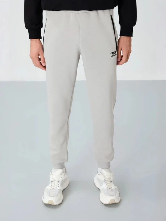 Foto van product Tommy Life Sportbroek lichtgrijs