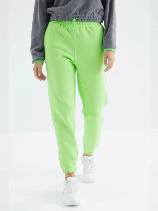 Foto van product Tommy Life Sportbroek lichtgroen