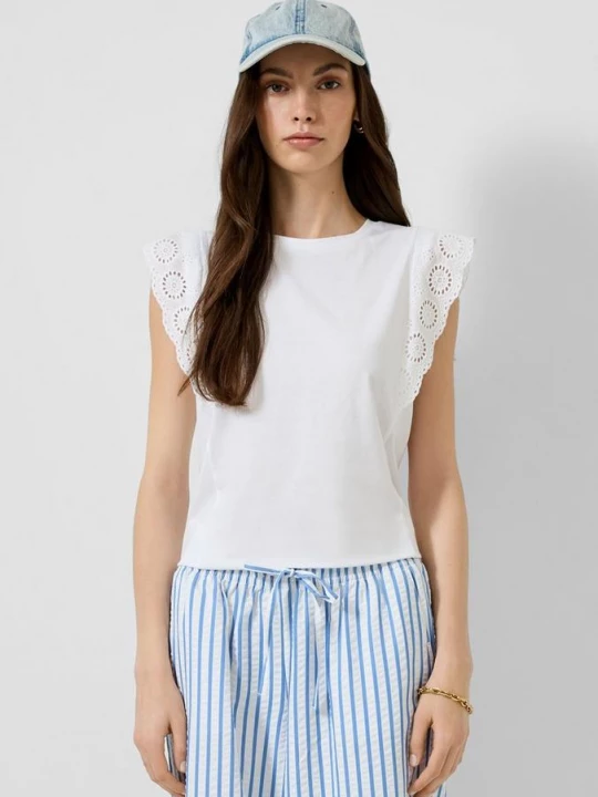 Foto van product Top met broderie anglaise QS wit