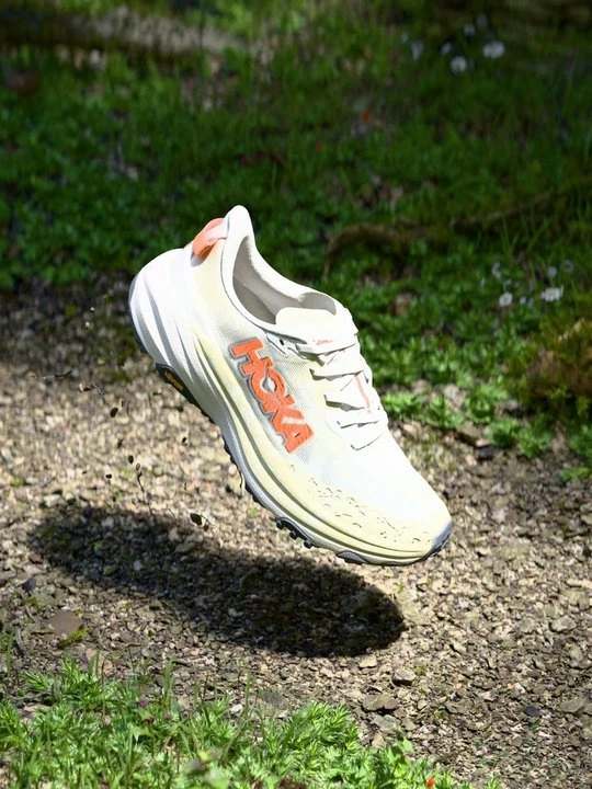 Foto van product Trail hardloopschoenen Hoka wit