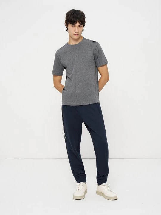 Foto van product Trainingsbroek EA7 Emporio Armani donkerblauw