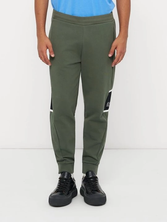 Foto van product Trainingsbroek EA7 Emporio Armani lichtgroen