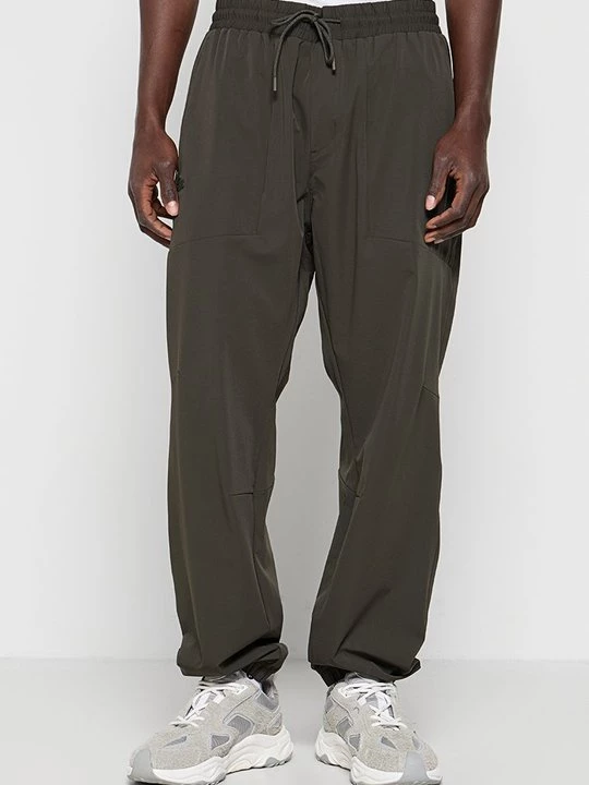 Foto van product Trainingsbroek Lacoste geel