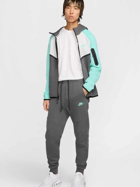 Foto van product Trainingsbroek Nike grijs