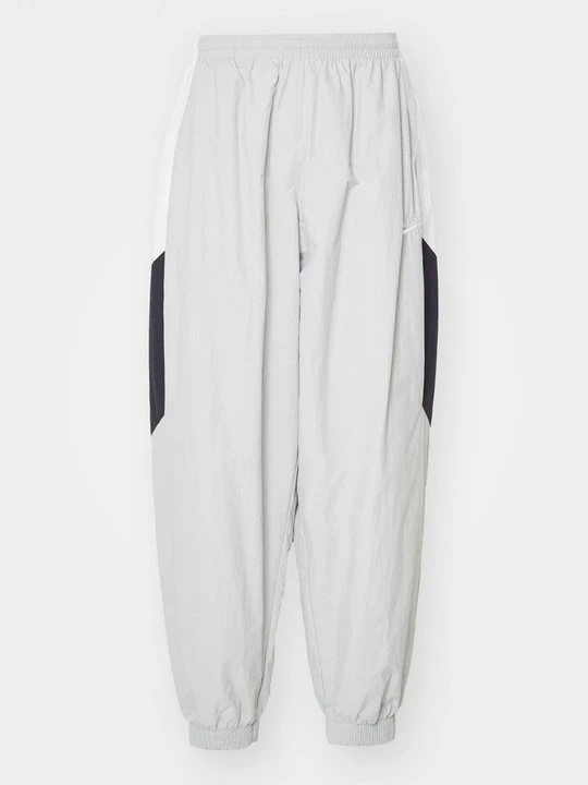 Foto van product Trainingsbroek Nike lichtgrijs