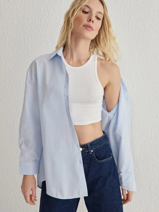 Foto van product Trendyol Blouse lichtblauw