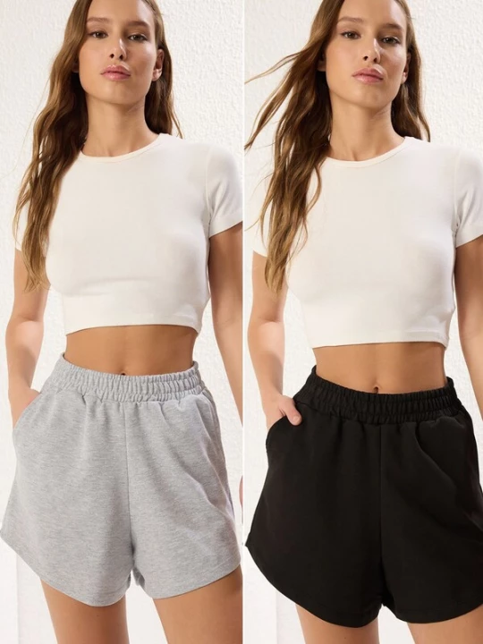 Foto van product Trendyol Broek grijs gemêleerd / zwart