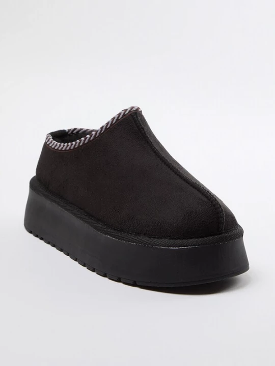 Foto van product Trendyol Clogs zwart