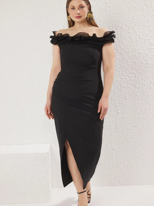 Foto van product Trendyol Curve Cocktailjurk zwart