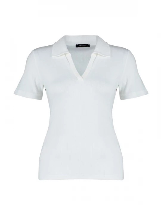 Foto van product Trendyol Curve Shirt wit