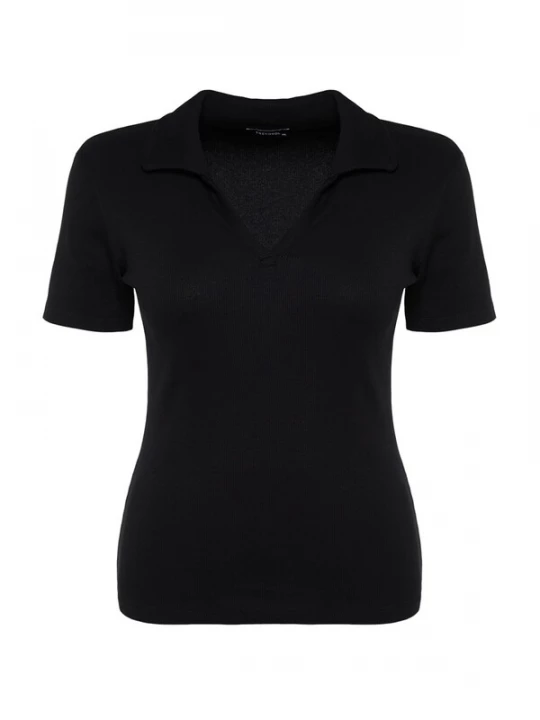 Foto van product Trendyol Curve Shirt zwart