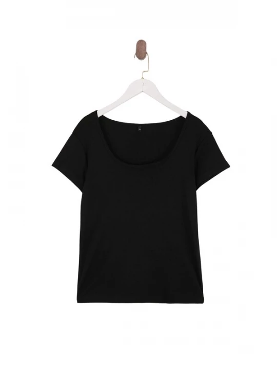Foto van product Trendyol Curve Shirt zwart