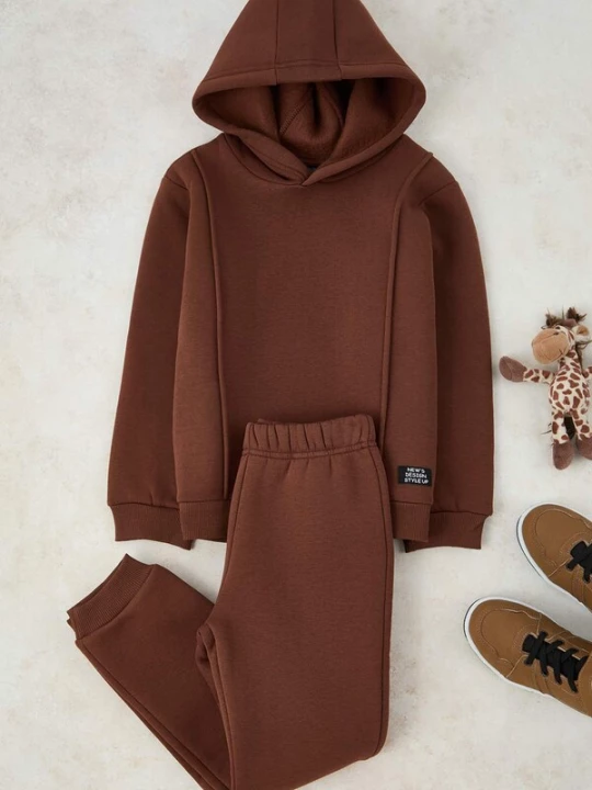 Foto van product Trendyol Joggingpak bruin