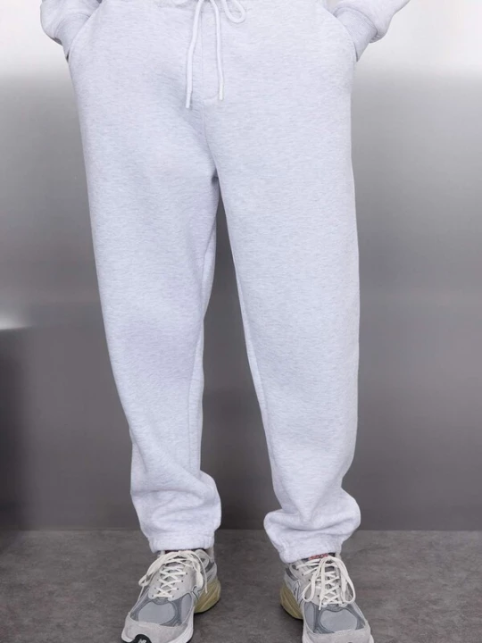 Foto van product Trendyol Joggingpak grijs