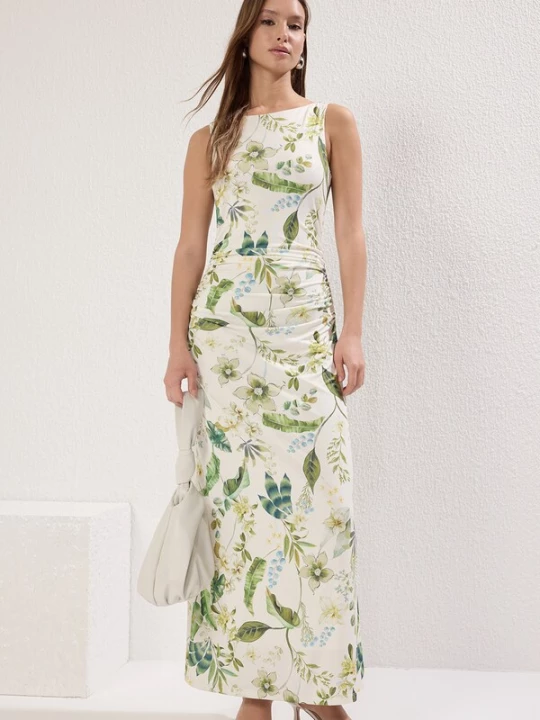 Foto van product Trendyol Jurk ecru / lichtblauw / groen