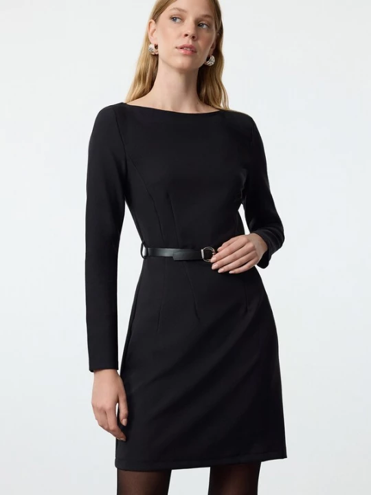 Foto van product Trendyol Jurk zwart