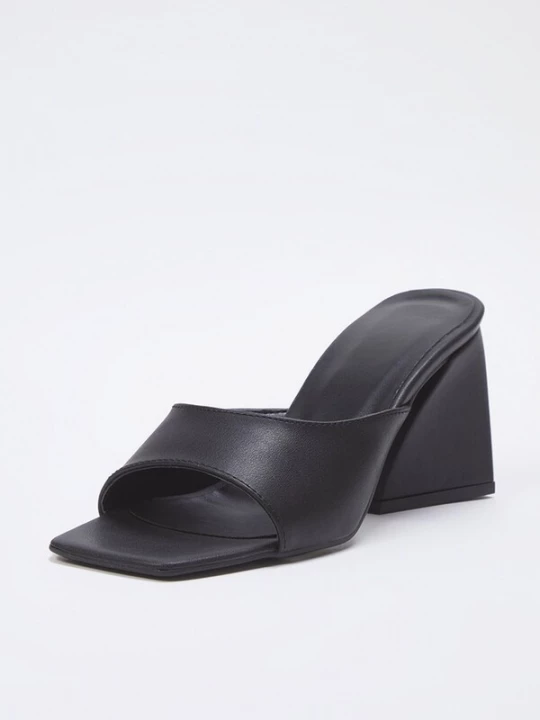 Foto van product Trendyol Muiltjes zwart