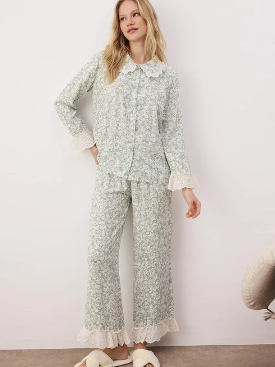 Foto van product Trendyol Pyjama lichtblauw / wit