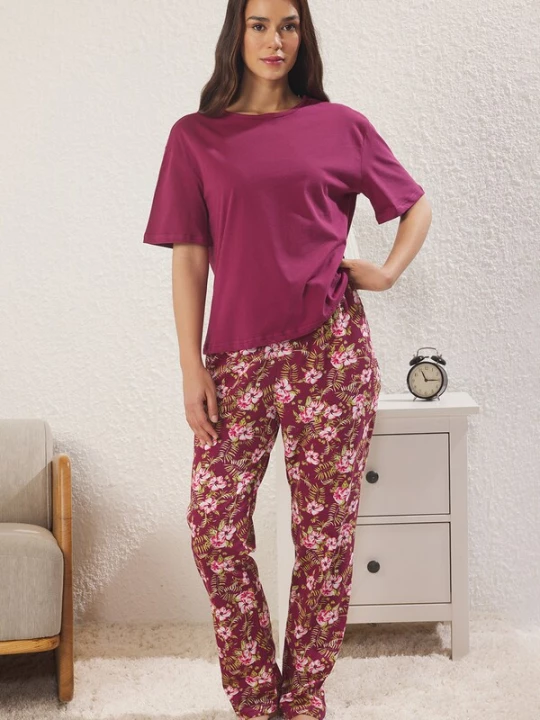 Foto van product Trendyol Pyjama lichtgroen / fuchsia / bourgogne / wit