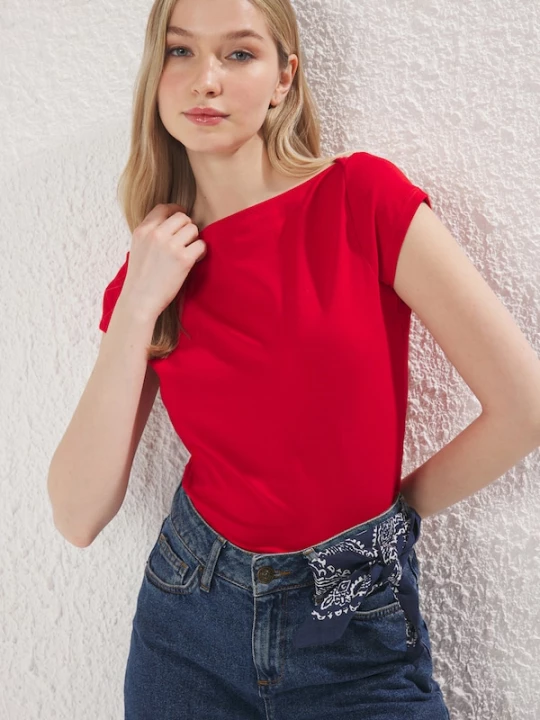 Foto van product Trendyol Shirt rood